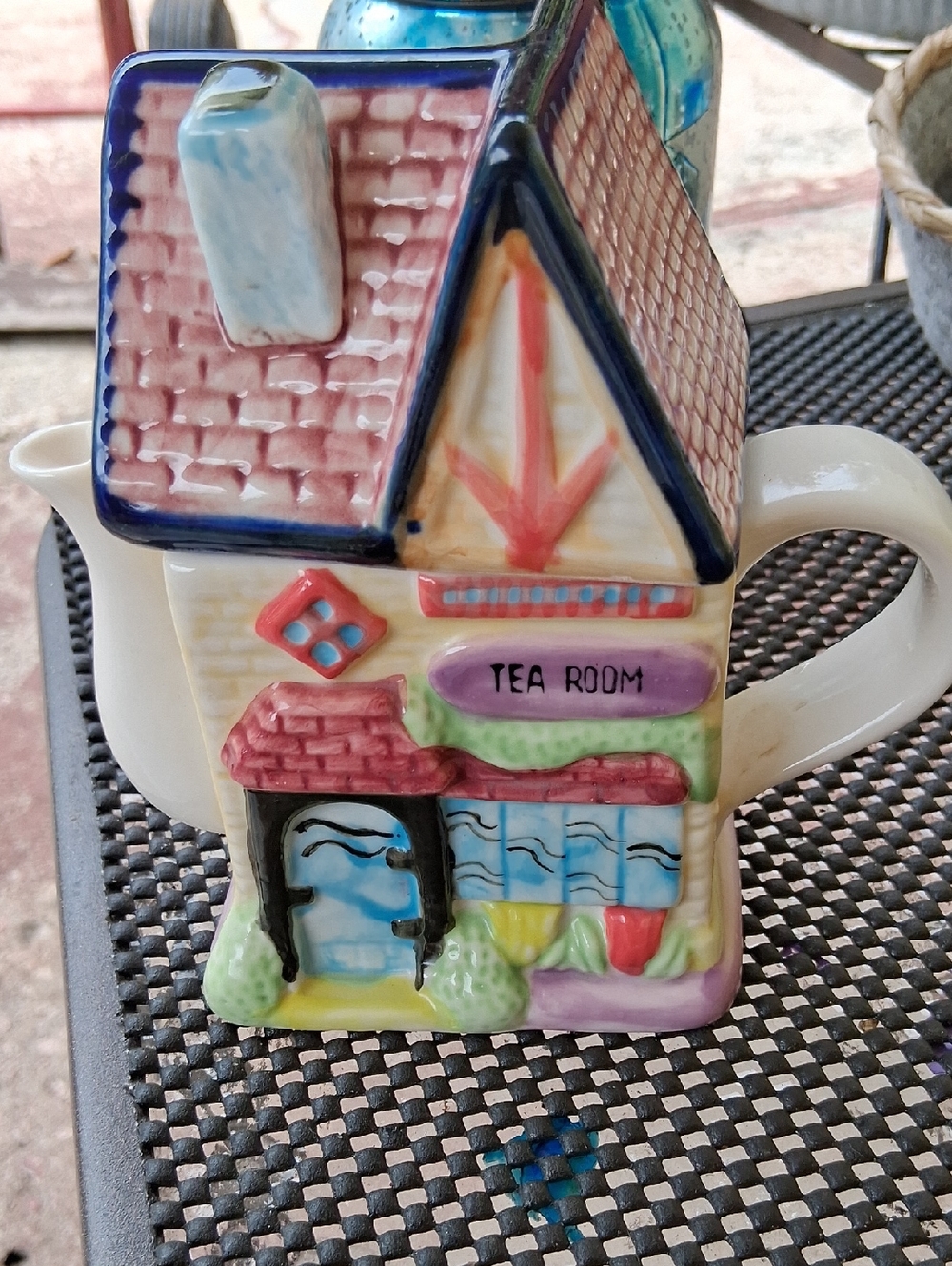 Tea Room Teapot